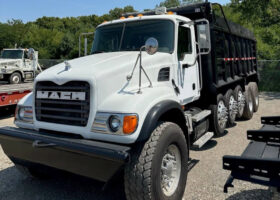 2003 MACK GRANITE CV713 DUMP TRUCK