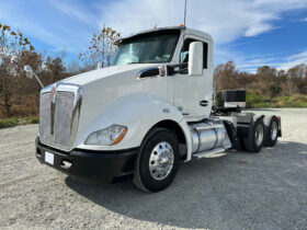 2014 KENWORTH T680 DAYCAB