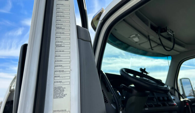 2014 KENWORTH T680 DAYCAB full