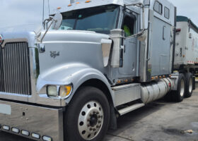 2007 INTERNATIONAL 9900i W/72″ SLEEPER