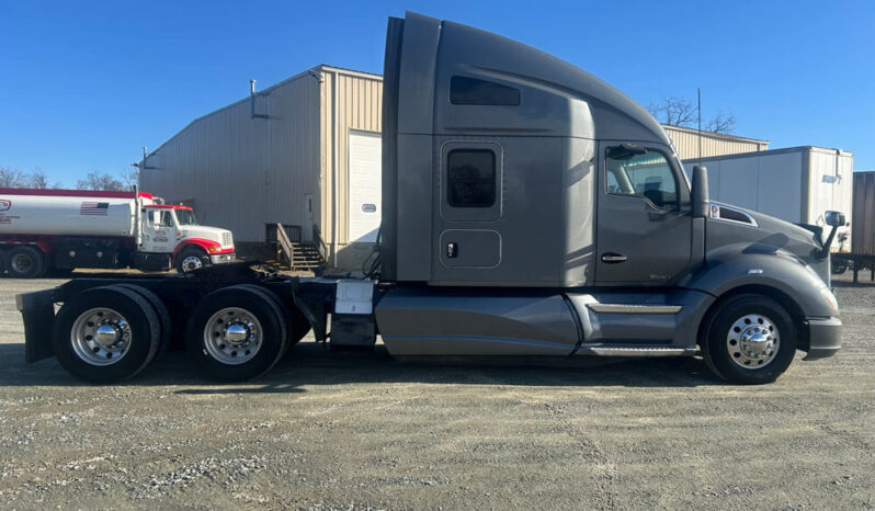 2014 KENWORTH T680 W/ 221K MILES ON CERTIFIED OVERHAUL full