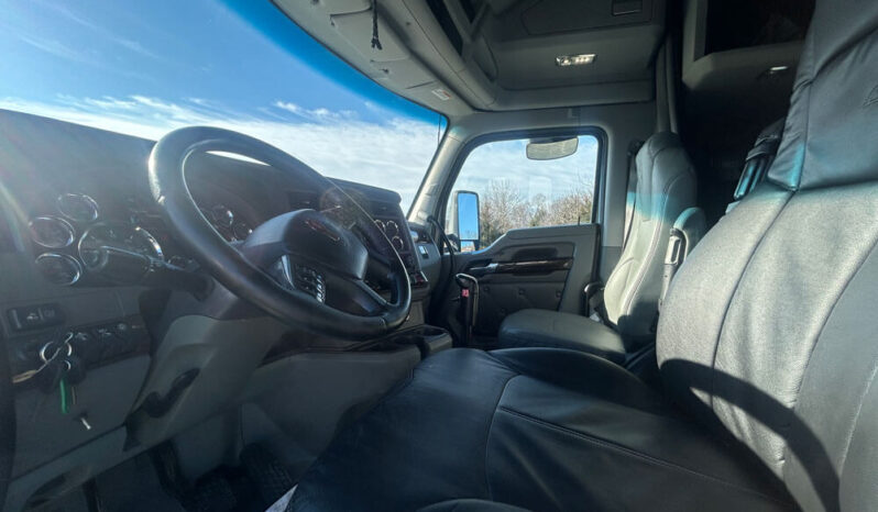 2014 KENWORTH T680 W/ 221K MILES ON CERTIFIED OVERHAUL full