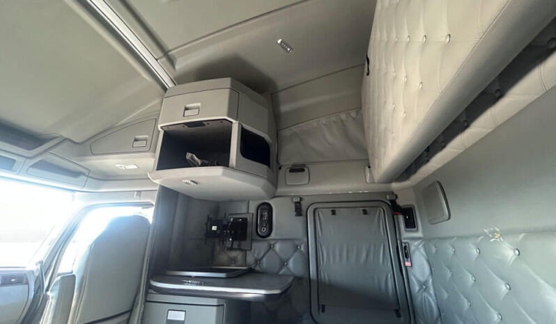 2014 KENWORTH T680 W/ 221K MILES ON CERTIFIED OVERHAUL full