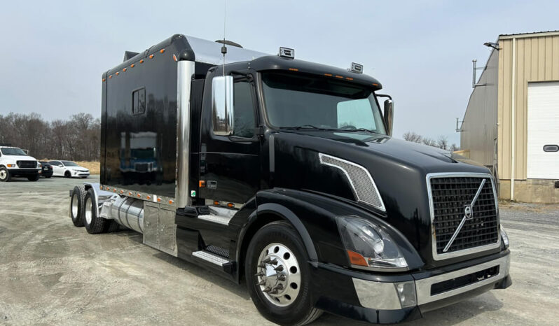 2008 VOLVO VNL64T730 W/ZERO MILES ON REMAN ENGINE full