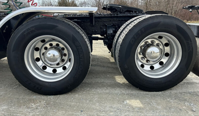 2008 VOLVO VNL64T730 W/ZERO MILES ON REMAN ENGINE full