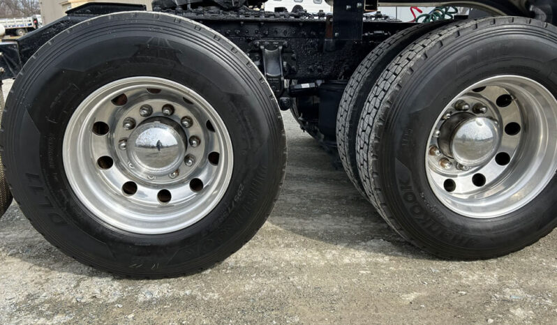 2008 VOLVO VNL64T730 W/ZERO MILES ON REMAN ENGINE full