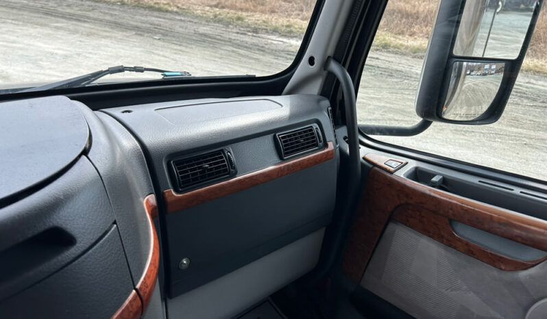 2008 VOLVO VNL64T730 W/ZERO MILES ON REMAN ENGINE full