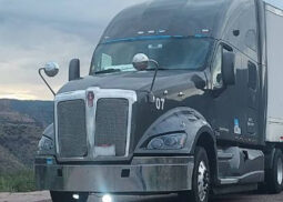 2013 KENWORTH T700 W/SLEEPER & 1999 WABASH TRAILER full