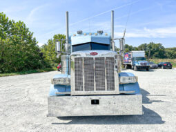 2006 PETERBILT 379 W/70″ SLEEPER full