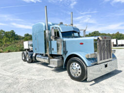 2006 PETERBILT 379 W/70″ SLEEPER full