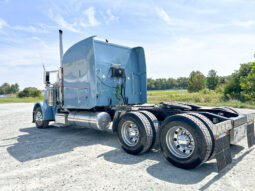 2006 PETERBILT 379 W/70″ SLEEPER full