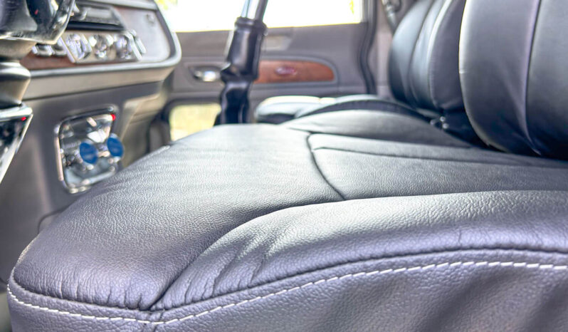 2006 PETERBILT 379 W/70″ SLEEPER full
