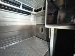2006 PETERBILT 379 W/70″ SLEEPER full