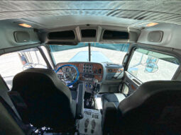 2006 PETERBILT 379 W/70″ SLEEPER full