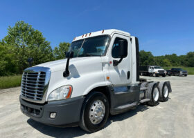 2018 FREIGHTLINER CA125 CASCADIA DAYCAB