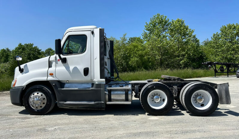 2018 FREIGHTLINER CA125 CASCADIA DAYCAB full