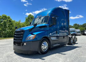 2020 FREIGHTLINER CASCADIA 126 W/72″ SLEEEPER