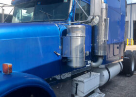 2005 FREIGHTLINER FLD132XL CLASSIC W/CERTIFIED OVERHAUL