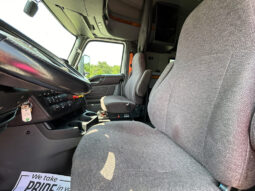 2019 INTERNATIONAL LT625 W/ 73″ HI-RISE SLEEPER full