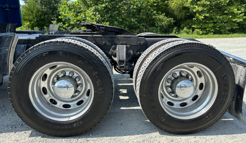 2007 PETERBILT 379 W/29K MILES ON CERTIFIED ENGINE OVERHAUL full