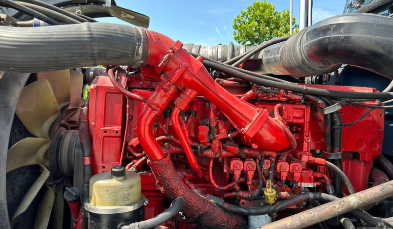 2007 PETERBILT 379 W/29K MILES ON CERTIFIED ENGINE OVERHAUL full