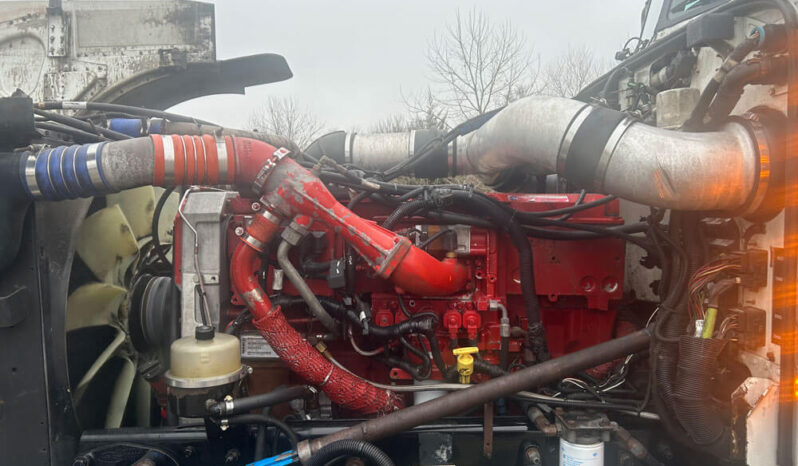 2004 PETERBILT 379 W/49K MILES ON CERTIFIED OVERHAUL full