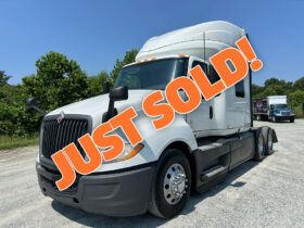 2019 INTERNATIONAL LT625 W/ 73″ HI-RISE SLEEPER