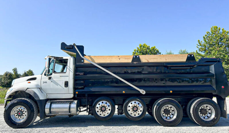2006 INTERNATIONAL WORKSTAR 7600 QUAD-AXLE DUMP W/ NEW ZERO MILES CRATE CUMMINS ENGINE full