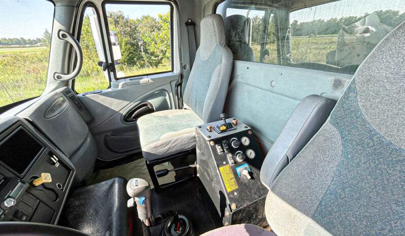 2006 INTERNATIONAL WORKSTAR 7600 QUAD-AXLE DUMP W/ NEW ZERO MILES CRATE CUMMINS ENGINE full