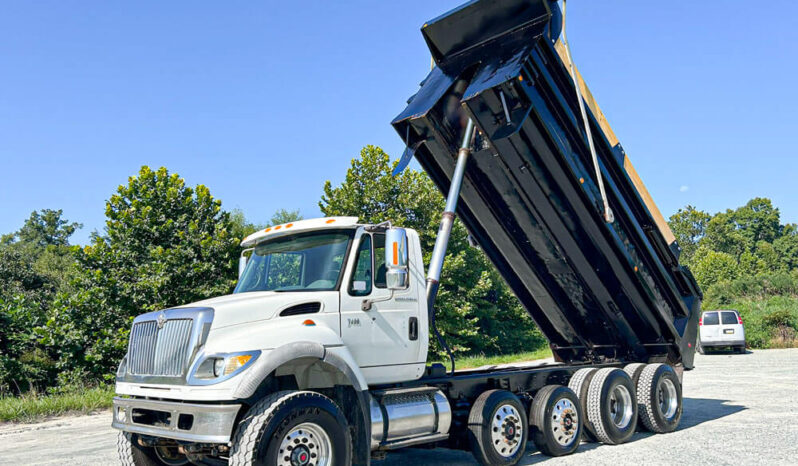 2006 INTERNATIONAL WORKSTAR 7600 QUAD-AXLE DUMP W/ NEW ZERO MILES CRATE CUMMINS ENGINE full