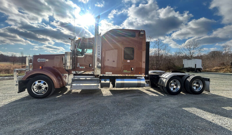 2019 KENWORTH W900L W/136K ON CERTIFIED OVERHAUL full
