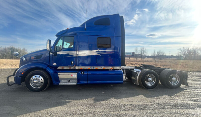 2016 PETERBILT 587 W/44K MILES ON CERTIFIED OVERHAUL full