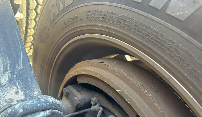 2014 VOLVO VNL670 W/101K MILES ON OVERHAUL full