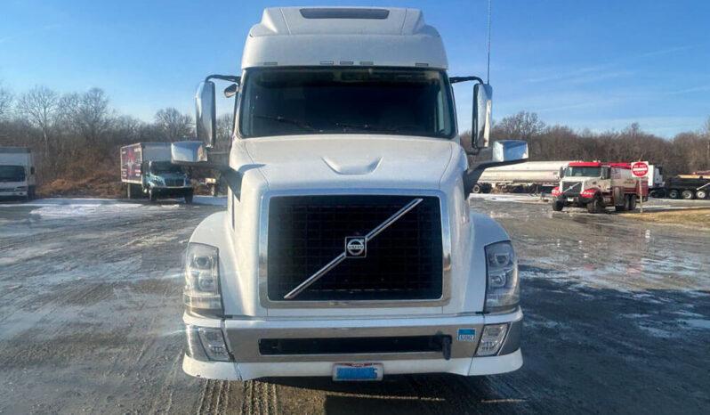 2014 VOLVO VNL670 W/101K MILES ON OVERHAUL full