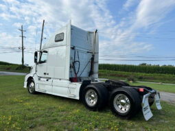 2013 VOLVO VNL860 W/ 70K MILES ON CERTIFIED OVERHAUL full
