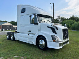 2013 VOLVO VNL860 W/ 70K MILES ON CERTIFIED OVERHAUL full