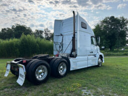 2013 VOLVO VNL860 W/ 70K MILES ON CERTIFIED OVERHAUL full