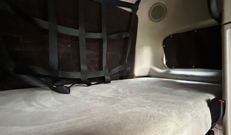 2013 VOLVO VNL860 W/ 70K MILES ON CERTIFIED OVERHAUL full