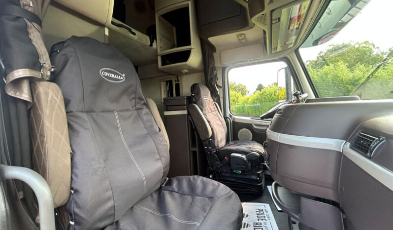 2013 VOLVO VNL860 W/ 70K MILES ON CERTIFIED OVERHAUL full