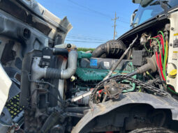 2013 VOLVO VNL860 W/ 70K MILES ON CERTIFIED OVERHAUL full