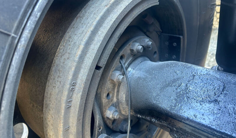 2006 KENWORTH T600 W/64K MILES ON CERTIFIED OVERHAUL full