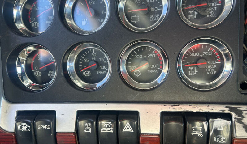 2006 KENWORTH T600 W/64K MILES ON CERTIFIED OVERHAUL full