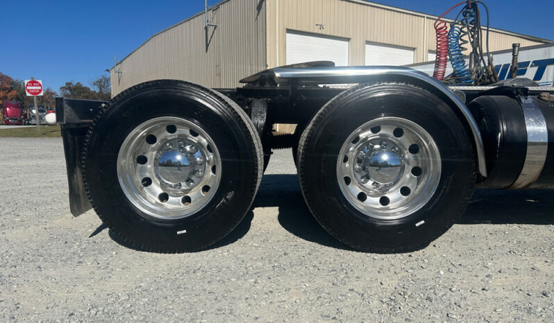 2003 PETERBILT 379 DAY CAB – BIG 500 HP WITH 70K ON CERTIFIED OVERHAUL full