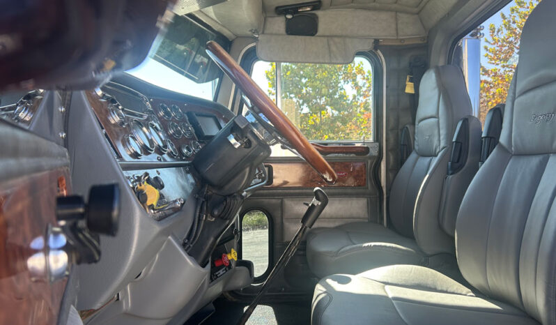2003 PETERBILT 379 DAY CAB – BIG 500 HP WITH 70K ON CERTIFIED OVERHAUL full