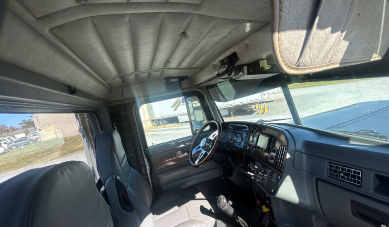 2003 PETERBILT 379 DAY CAB – BIG 500 HP WITH 70K ON CERTIFIED OVERHAUL full