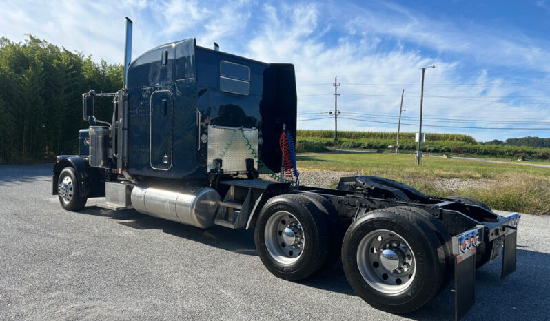 2005 PETERBILT 379EXHD W/81K MILES ON CERTIFIED OVERHAUL full