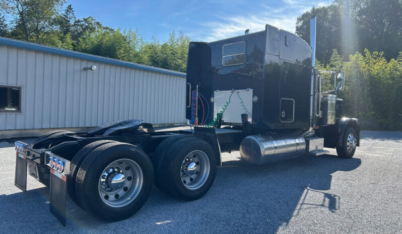 2005 PETERBILT 379EXHD W/81K MILES ON CERTIFIED OVERHAUL full
