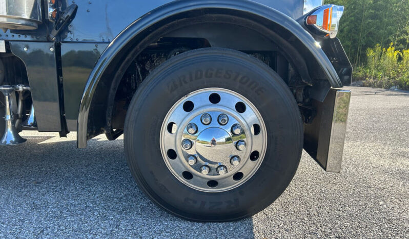 2005 PETERBILT 379EXHD W/81K MILES ON CERTIFIED OVERHAUL full