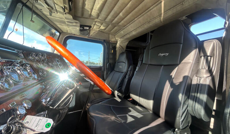 2005 PETERBILT 379EXHD W/81K MILES ON CERTIFIED OVERHAUL full