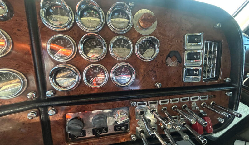 2005 PETERBILT 379EXHD W/81K MILES ON CERTIFIED OVERHAUL full